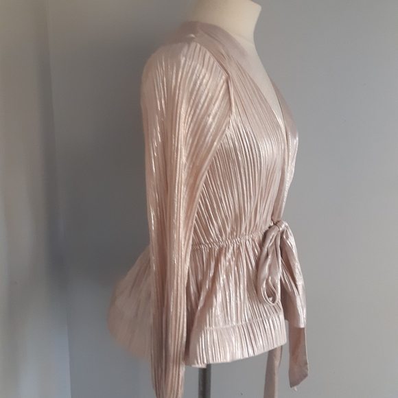 NWOT Luxxel WOMEN'S long sleeve blouse pink silver Size M - Picture 3 of 15